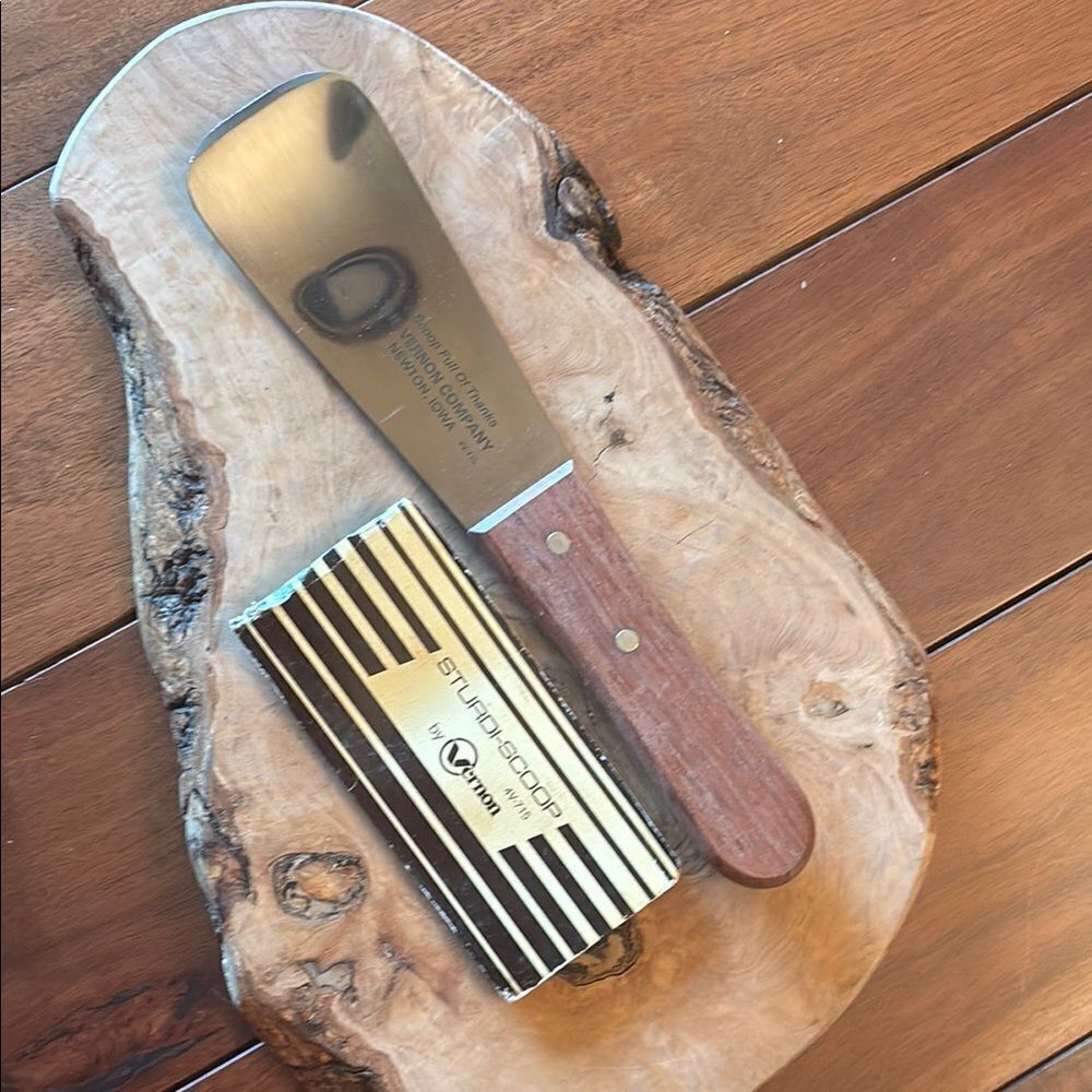 New Vernon Stainless Steel Ice Cream Scoop with Wooden Handle and Sleeve